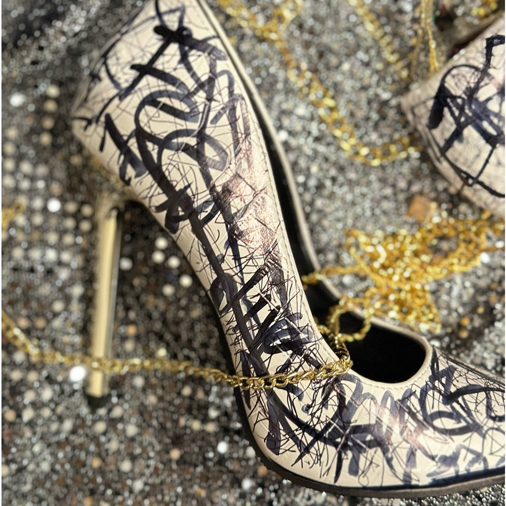 Gold Chain Ankle Drip Pointed Heels SZ 40 - Picture 2 of 7